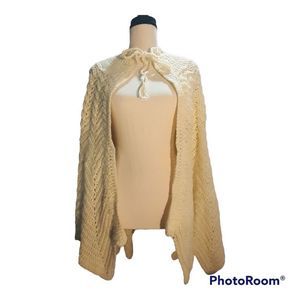 🎀 Vintage Hand Knit Cape, Shaw, Sweater, One Size, Cottage, Cream, Handmade, As